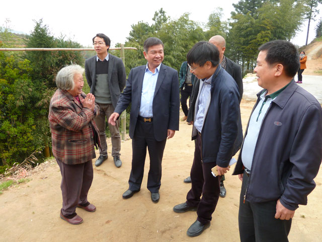 L1000763.jpg